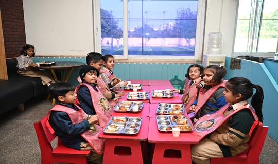 Kids group activity session at K.R. Mangalam World School Indirapuram